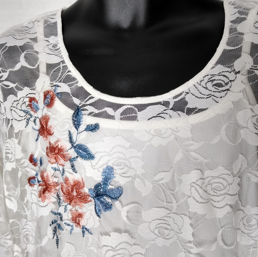 SKYE'STHE LIMIT blouse WOMES 1X white embroidery  accent - Picture 7 of 11